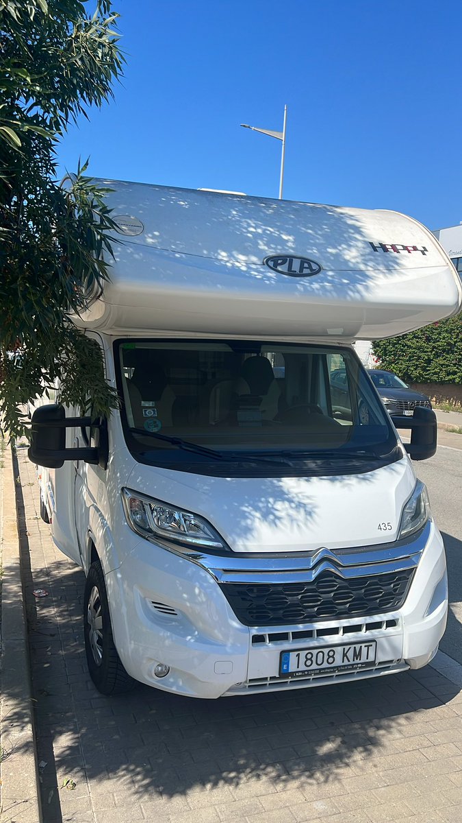 3jordiperez's tweet photo. ¡Descubriendo la libertad sobre ruedas en una autocaravana! 🚐✨ Desde la carretera hasta el horizonte, cada kilómetro es una nueva aventura. ¡No hay mejor manera de explorar y disfrutar del camino! 🛣️🌟 #Autocaravana #Viajes #Aventura https://t.co/FthqXMQoNS