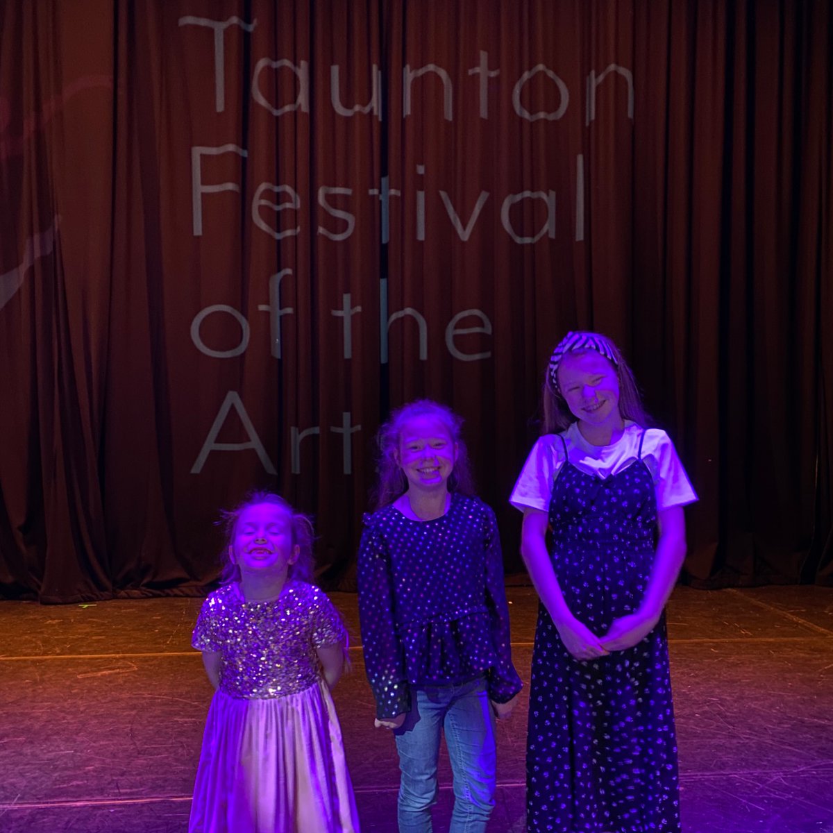 Recently our Prep pupils performed at the Taunton Festival of the Arts Gala Concert and were chosen from the best winners across the Taunton Drama, Music, and Dance Festivals, they delivered outstanding performances of poems!

#TauntonFestivalOfTheArts #KingsCollegePrep