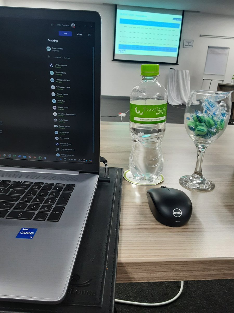 t_duxt's tweet photo. Office for the day
#Q4_2023_4_EXCO_Meeting
#bugets
#Targets
#Stratergy https://t.co/kuIUeJc2Mh
