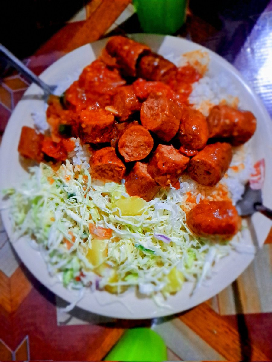 TrywellChirwa's tweet photo. Life is like eating Rice with Sausage https://t.co/CxFE3sgOpy