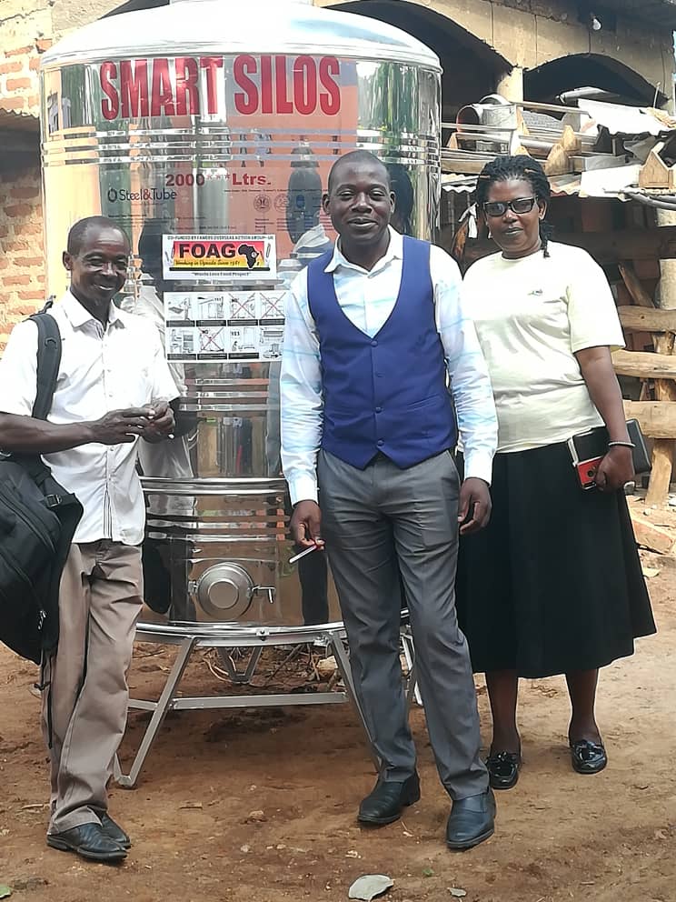 EADENNetwork20's tweet photo. **📣 Exciting Update!**
EADEN, in partnership with FOAG @farmersoverseas , has successfully provided 43 farmers with metallic silos through co-fund for improved household storage.  
follow our website for more  https://t.co/5g19acBAPy
#FoodSecurity #SustainableFarming  #EADEN https://t.co/lLMobbi2me