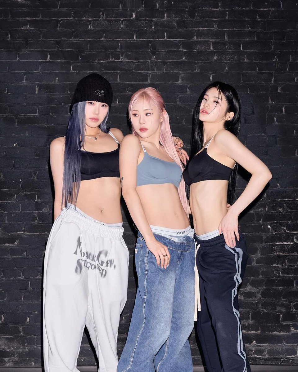 ater_like_'s tweet photo. 베리시 감사합니다 ㅠㅜ🫶🏻
#민아 #태터 #러셔 #베베 #minah #tatter #lusher #bebe #verish #베리시 https://t.co/M31K3M1CsX