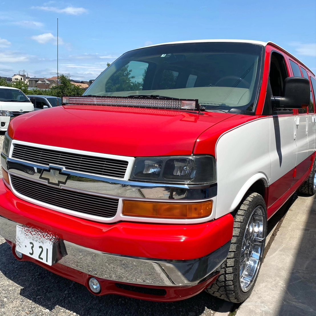 tomapotemintaru's tweet photo. エントリーしようかなぁ💦
めっちゃ悩む😞🌀

#アメ車に乗るって楽しい
#kawasaki #ChevroletExpress
#シボレーエクスプレス #americanvan #vancustom #川崎重工 #kz1000a #kz1000a1 https://t.co/Zbam4VEeX8