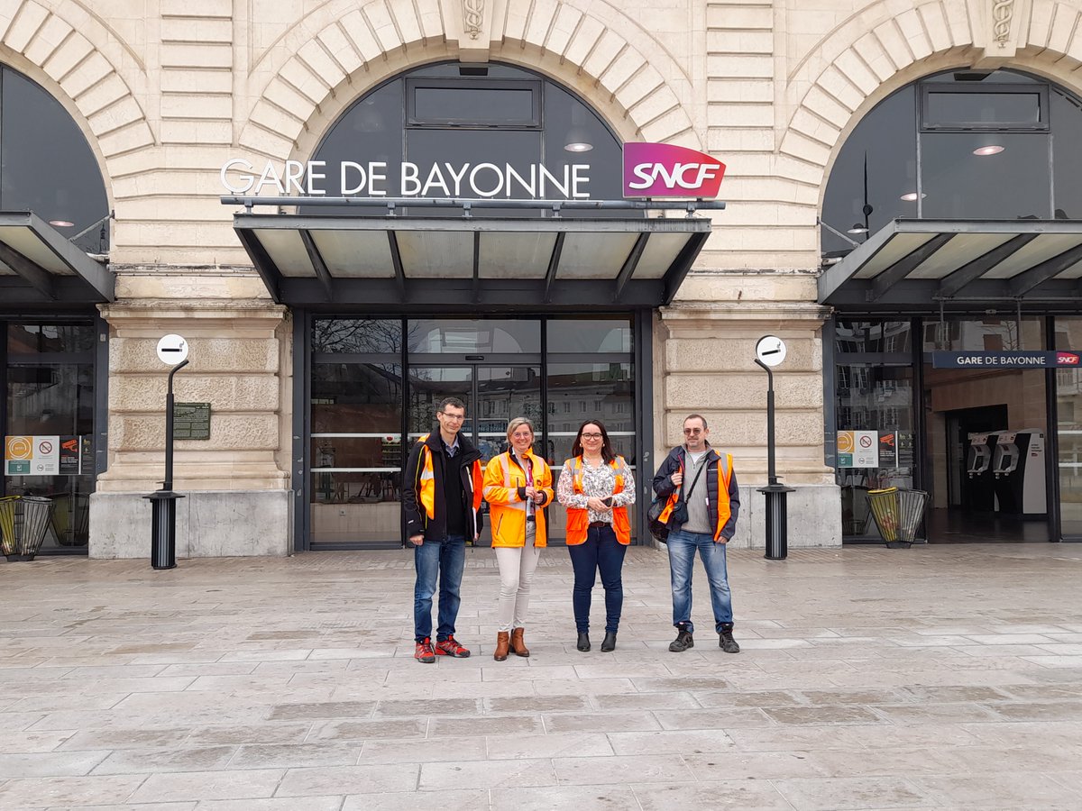 TDFgroupe's tweet image. 🌶️🌊Que vous soyez en route vers les plages ou vers les fêtes de Bayonne, la gare de Bayonne se modernise.

Les usagers bénéficient désormais d&apos;une connectivité mobile #4G #5G optimale grâce à la solution indoor mutualisée multi-opérateurs installée par les équipes TDF 👍