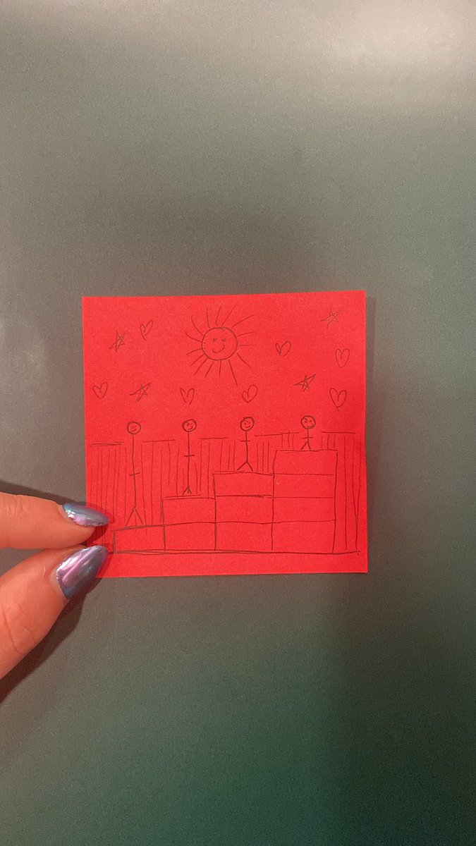 Laura Aznar tweet media