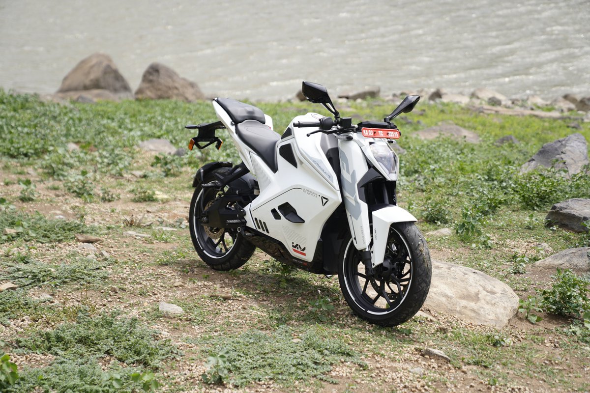 bikeindia's tweet photo. Our review of the Ultraviolette F77 Mach 2 is live! Head over to the Bike India YouTube channel and take a look.
The review is also up on our website. Hit the link in our bio or story to read it.
#ultraviolette #f77 #ultraviolettef77mach2 #f77mach2 #ev #electric #bikeindia #review #firstride @UltravioletteEV