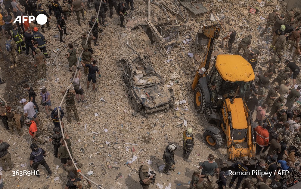 El papa Francisco expresa su "profundo dolor" por el ataque a un hospital pediátrico de Kiev, el más grande del país y que dejó dos muertos y 32 heridos #AFP