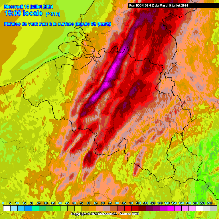 meteovillages's tweet photo. 🌩️🔸 Des #supercellules pourront se former cet après-midi sur le Nord/Nord-Est du pays, parfois productrices de microrafales & gros #grêlons, mais elles pourraient ensuite s'organiser linéairement, en ayant la capacité de produire des #rafales de #vent particulièrement violentes. https://t.co/XjLcQnUqOV