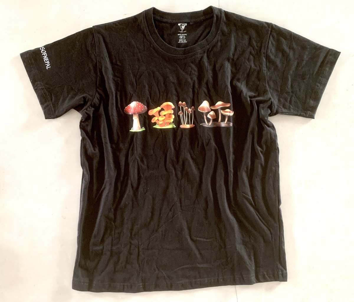 FlamesTees's tweet photo. Printed tee available directly from factory
Customise own tee with your own choice of print💎
#tees #printable #tshirtdesign #tshirtprint #customprint #Nepal #Clothing #apparel #casualwear #flamestees https://t.co/JrPwn6QuoB