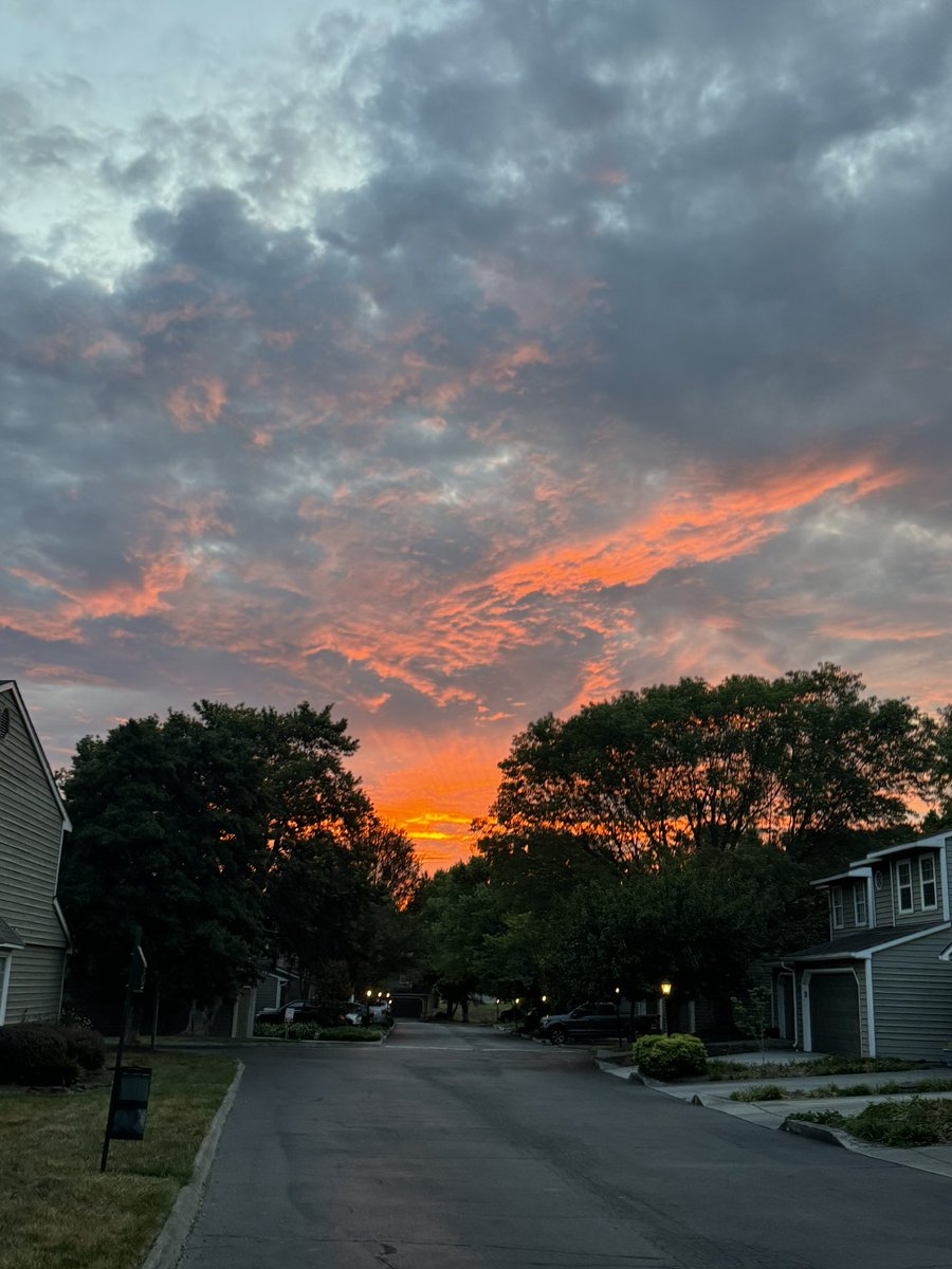 The sunrise this morning 😍😍😍 <a href="/WVLTWeather/">WVLT Weather</a>