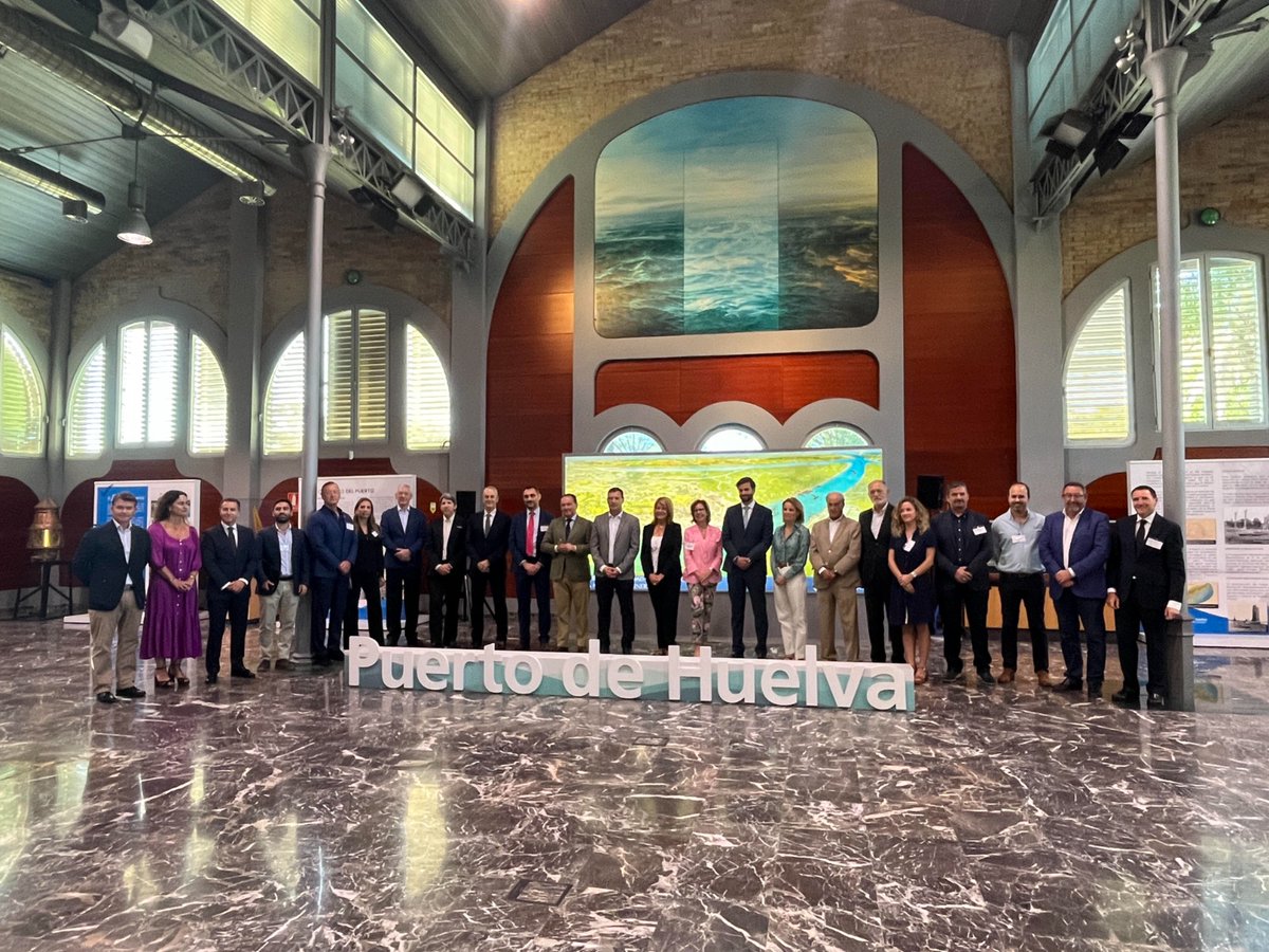 Puerto de Huelva (@aphuelva) on Twitter photo 🇪🇦 🇫🇷 Una treintena de empresas e instituciones españolas y francesas participan en el #PuertodeHuelva en un encuentro de la Cámara de Comercio Franco-Española <a href="/LachambreEsp/">Cámara de Comercio Franco-Española</a>
#puerto #huelva #españa #francia #sinergias #comercio
➡ lc.cx/fNZGFg 🇪🇦 🇫🇷 Una treintena de empresas e instituciones españolas y francesas participan en el #PuertodeHuelva en un encuentro de la Cámara de Comercio Franco-Española <a href="/LachambreEsp/">Cámara de Comercio Franco-Española</a>
#puerto #huelva #españa #francia #sinergias #comercio
➡ lc.cx/fNZGFg