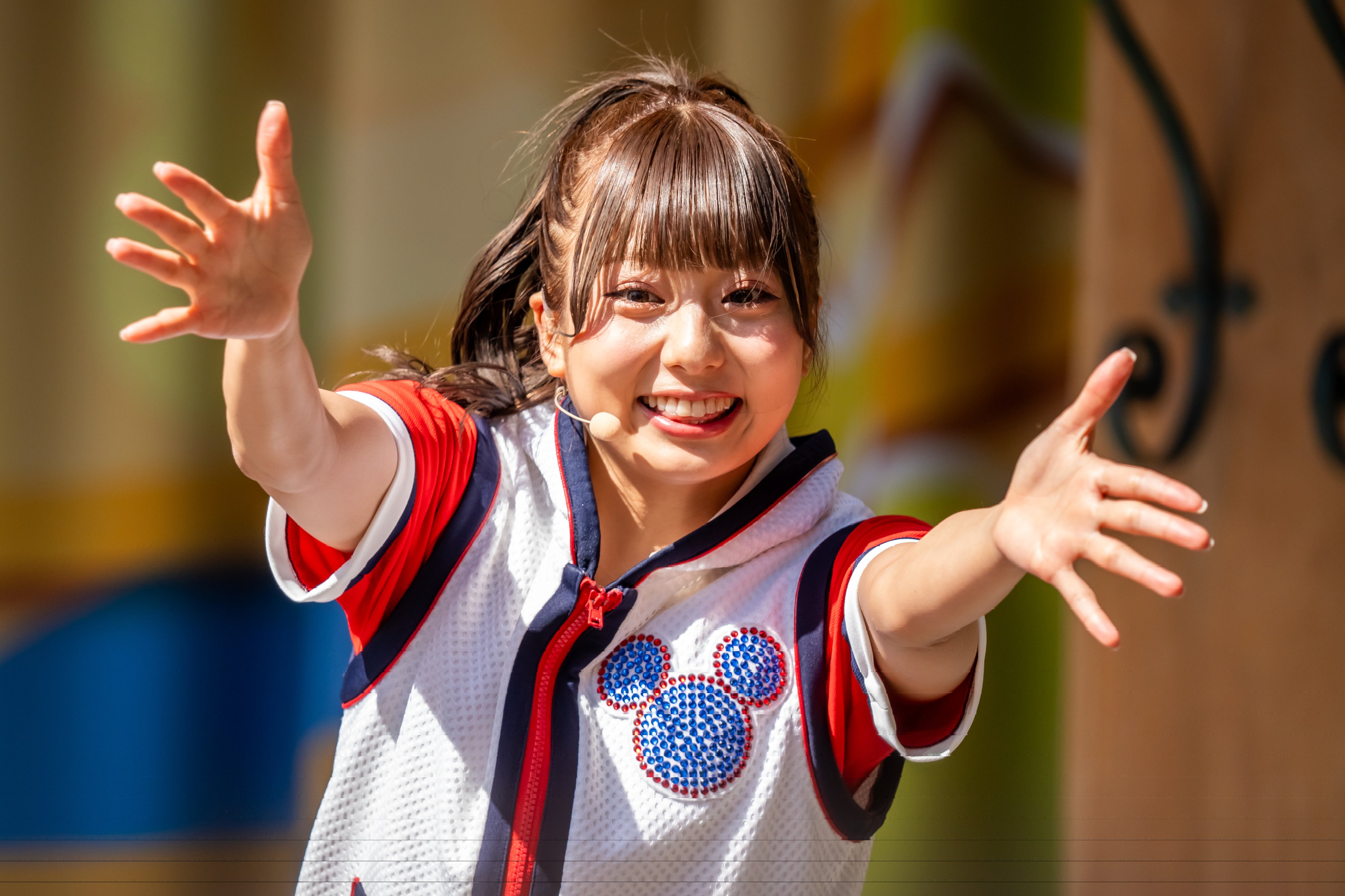 CS 林祐衣 直筆サイン入りトレカ ジャンボリミッキー お姉さん