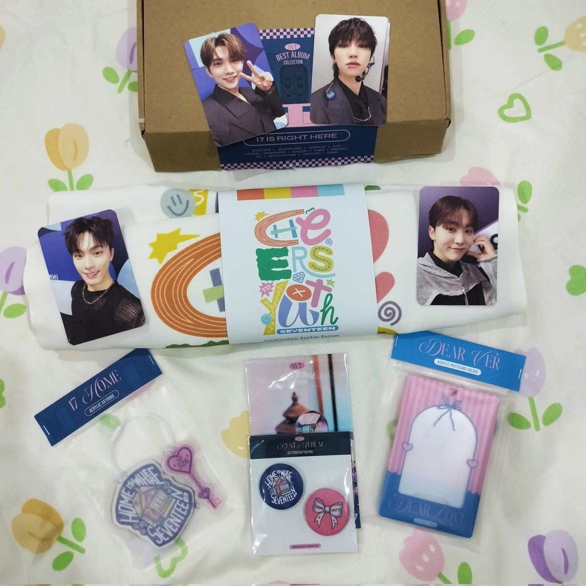 lovetaeself_'s tweet photo. qβ *β§mail from: @sebong_prints β§β *β γ
ACCKKK!! THE PACKAGING. THE QUALITY. EVERYTHING IS SUPER CUTE AND PRETTY!!!
can't wait for my nana tour! thanks saur muchh!!!ππ
#SebongFeedbacks https://t.co/54zzlD4QfD