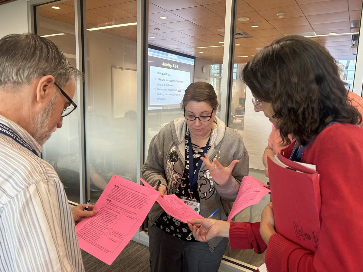 Connie López tweet media