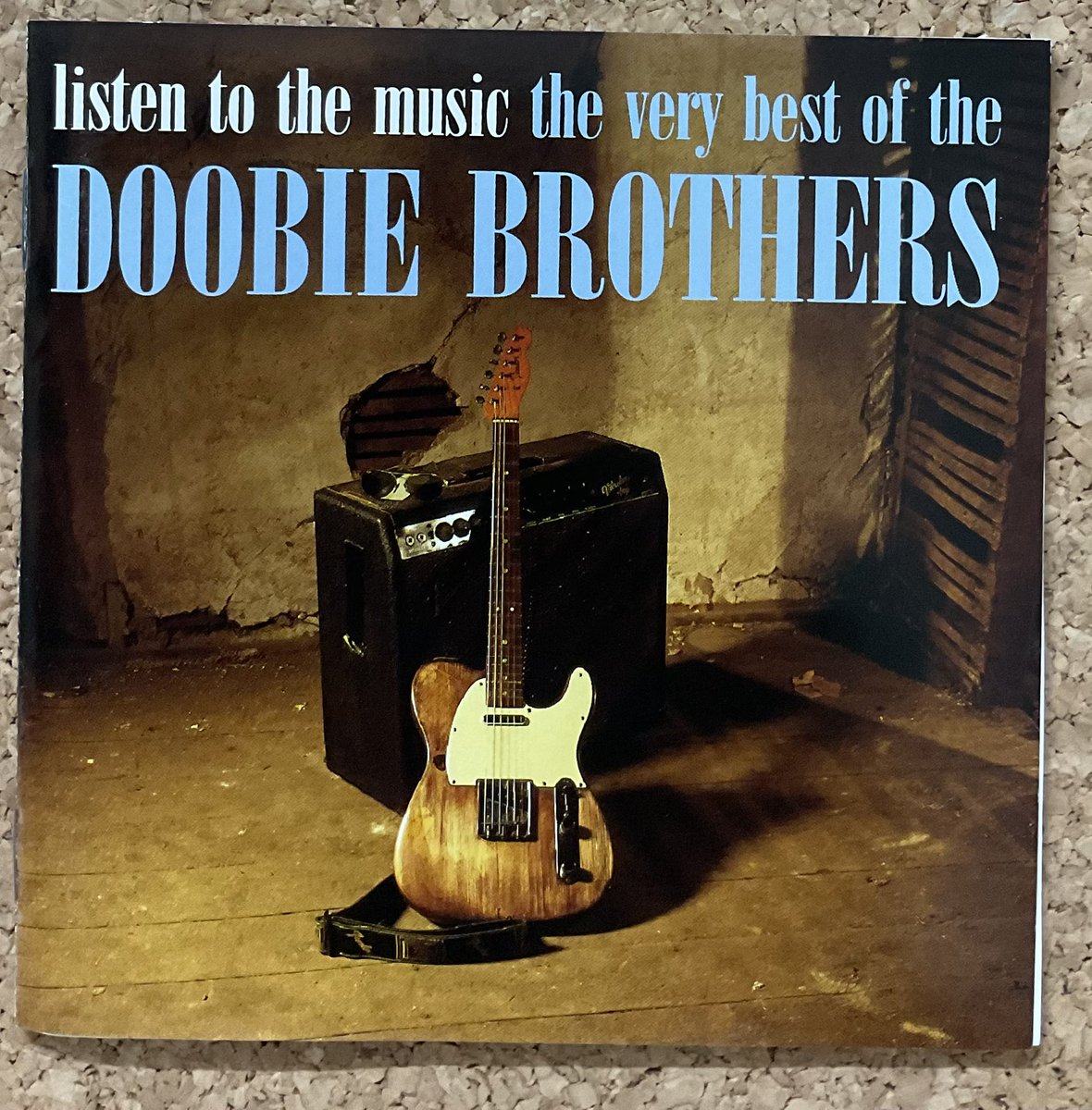 takanomasajazz's tweet photo. 夕食音楽は #DoobieBrothers. の「Listen to the music the best of the DOOBIE BROTHERS 」😊👍個人的には、#TheCaptainAndMe  のアルバムは学生時代に(当時はベースで)A面からB面1まで演奏したバンドを組んでた。この頃聴いてたDoobieのアルバム懐かしい😊みんな良い🎸🎶タイムスリップしてしまう😌 https://t.co/dL6eOxW7HC
