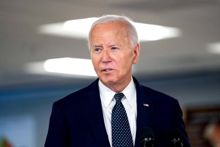 TRUMP_ARMY_'s tweet photo. BREAKING: The White House has formally announced that Biden will veto the Republican bill that seeks to prevent noncitizens from voting. 

What's your reaction? https://t.co/xfqFpyyvZZ