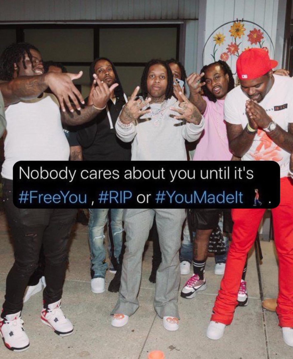 AdemuChitu's tweet photo. No love in the streets https://t.co/MfbB15nMFY