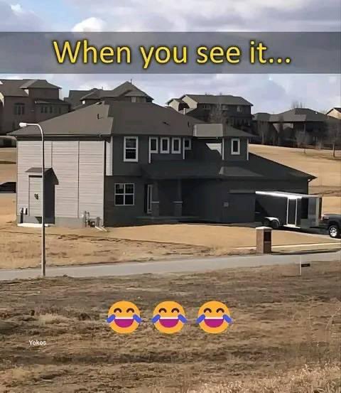 Eddie_Barry's tweet photo. @Kristileenews Tom’s house. https://t.co/xHlKxmVTBS