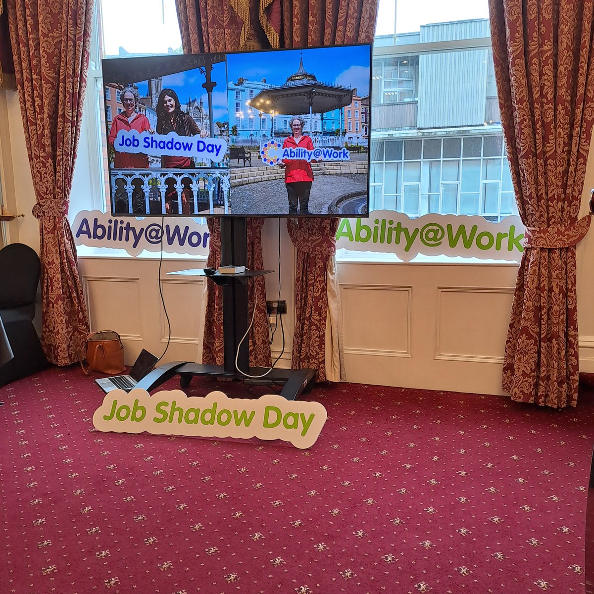 ESF_Ireland's tweet photo. The ESF +is here at @MetropoleCork  to celebrate @AbilityCork Job Shadow day  participants.  The ESF+ Operation links participants  with disabilites  with employment opportunities. Awardees received certificates  from  #StevieG 
#euinmyregion #ability@work   @CopeFoundation https://t.co/gOI5Qu0awE