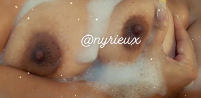 🤭 #babnbarbtuesday https://t.co/6t7zkjJQZR<a href="/tag/babnbarbtuesday"class="tags">#babnbarbtuesday</a>