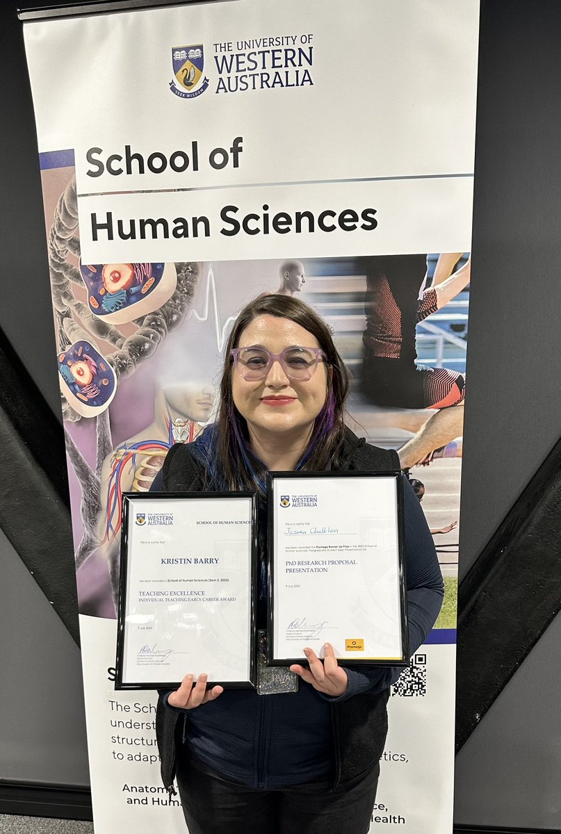Winners are grinners! Our our own <a href="/ActuallyDrBarry/">َ</a> winner of excellence in teaching prize! And PhD student Jazmin runner up for her proposal talk! Hurray for auditory neuroscience! <a href="/UWAhumanscience/">UWA School of Human Sciences</a> <a href="/uwanews/">UWA</a>