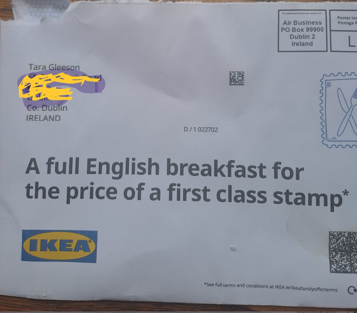 Hej <a href="/IKEAIE/">IKEA IRELAND</a> we don't have 1st class stamps in Ireland. Or English breakfasts. #wrongcountry