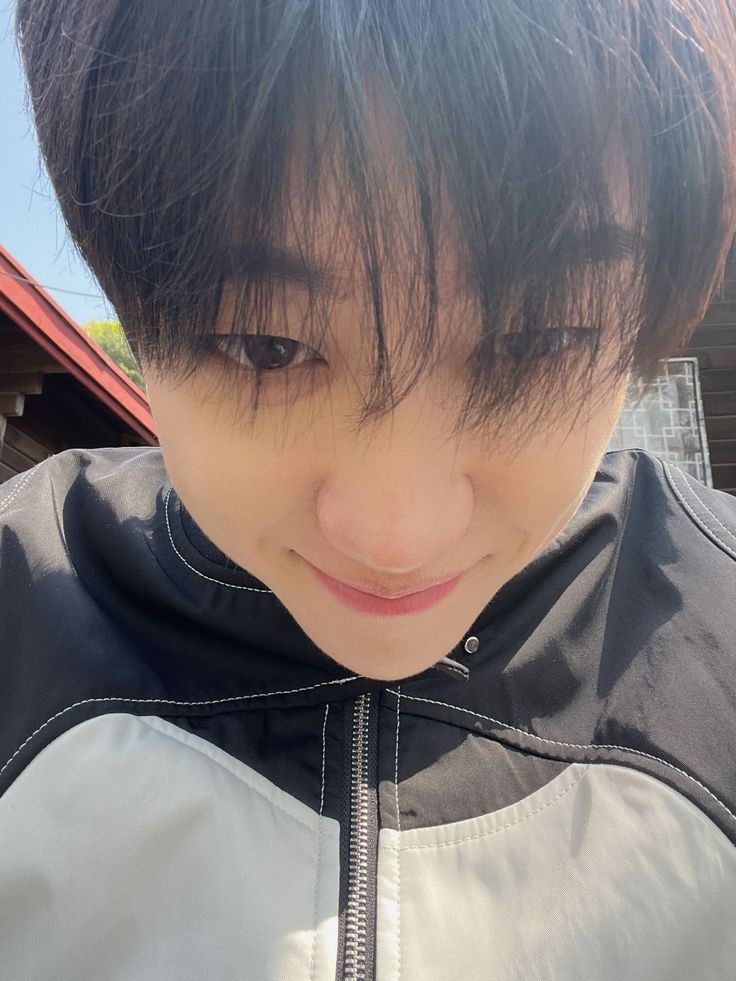 _haofolder_'s tweet photo. Have you seen this man?? I miss him😮‍💨 https://t.co/fNW75RiqCT