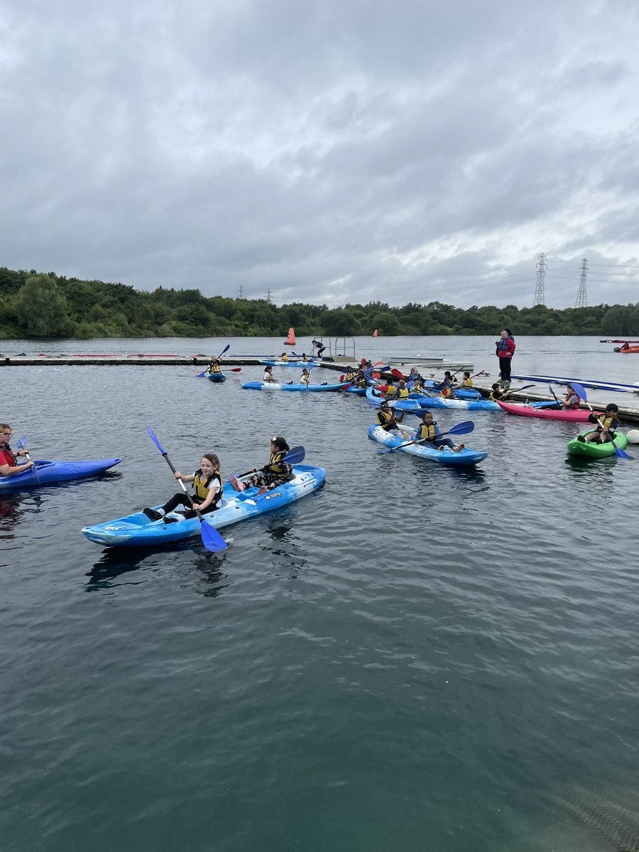 AgerKelly's tweet photo. Groups on the water - enjoying the lake.
New experiences and challenges.
Well done year 2 @TVInfants https://t.co/2Jlm3LaoLT