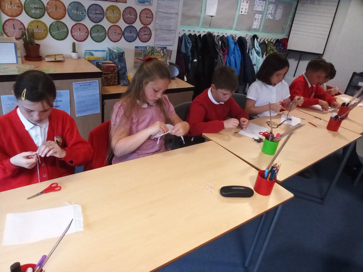 year5GCP's tweet photo. The children are busy  learning how to sew. They have mastered the running stitch and back stitch so far.  @PrimaryGreat  #GCPDT https://t.co/pxK222GxEU