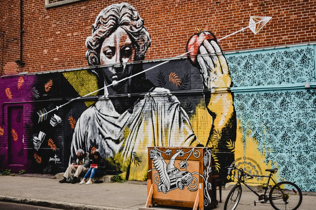 2# La silla vacía de la Emperatriz: luces y sombras a través del tarot | bit.ly/3xDeLTu