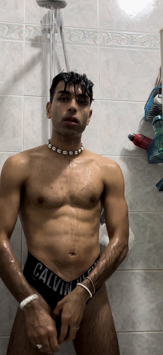 hesabull's tweet photo. Do you want to have a shower with me ? #hot #twink https://t.co/ECELa458JM