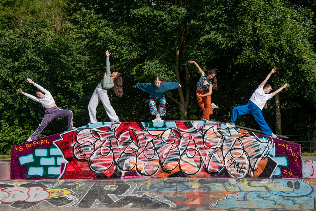 YDance (Scottish Youth Dance) tweet media