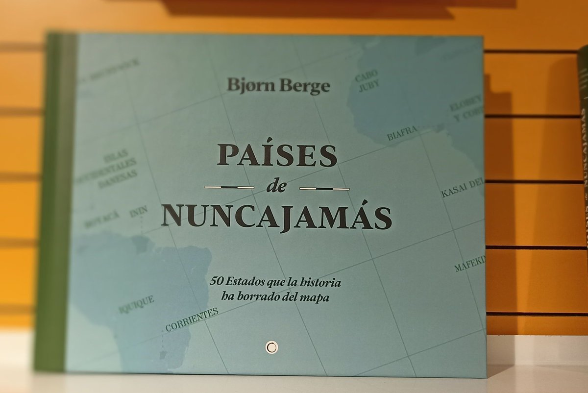 Este libro propone al lector una exploración por todos los rincones del planeta para redescubrir la historia olvidada de un puñado de países que existieron brevemente y acabaron por desaparecer.

👉buff.ly/3RTydCl 

📚 #CervantesRecomienda #Oviedo #Libros <a href="/antoniboschedit/">Antoni Bosch editor</a>