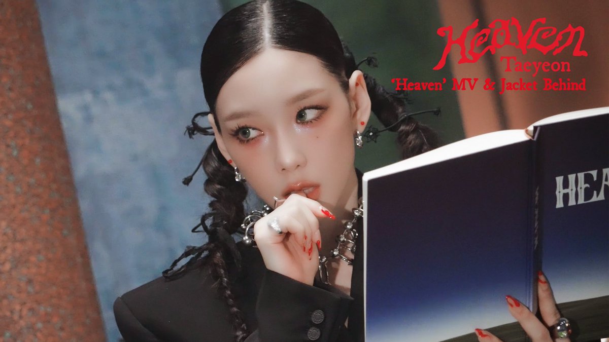 TAEYEONsmtown's tweet photo. 컨셉도 특이해서 재밌었던 거 같아요❤️🪓 | 태연 '헤븐' MV &amp; 자켓 비하인드 (TAEYEON ‘Heaven’ MV &amp; Jacket Behind)

https://t.co/Fd7MlGB4XO

#태연 #TAEYEON
#Heaven #TAEYEONHeaven
#소녀시대 #GirlsGeneration
#MV #Jacket #Behind https://t.co/wdhPyAtBYD