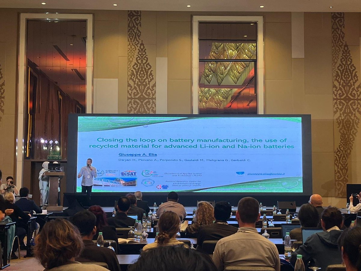 GamelabG's tweet photo. Some shoots from the “congress-full” month of June @GamelabG @DISAT_PoliTO. Let’s start with the international ISPE18, Malaysia with @anto_peps and @SilviaPorporato presenting @Sunrise_h2020 @PSIONIC_eu https://t.co/7gUwzSDQqB