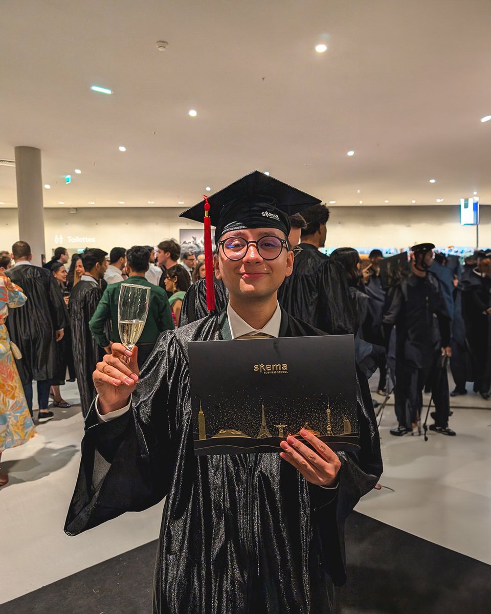 TwitteoSeGuido's tweet photo. 👨🏽‍🎓 Msc. in Artificial Intelligence https://t.co/Ce3Um1aGrb