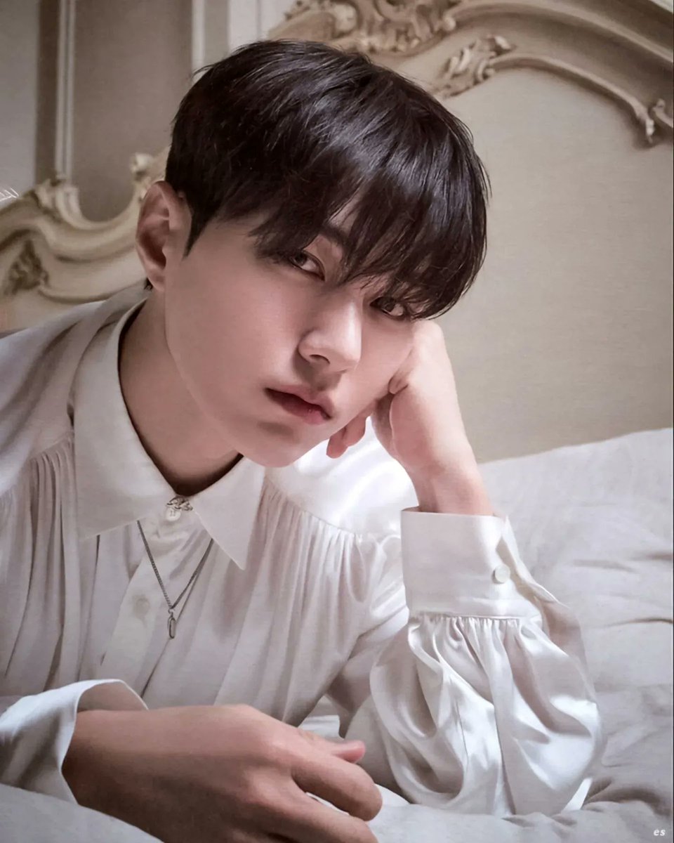 kmsl_waffle's tweet photo. 이 사진들을 보고 나는 내가 불멸의 존재라는 것을 깨달았습니다. 😂😂😂☺️☺️☺️☺️🤤🤤🤤🤤
#김명수 #엘 #인ㅍ니트 #KIMMYUNGSOO #kim_msl #L #infinite #kimmyungsoo #kmsl #인피니트 #INFINITE
#FANMEETING #무한대집회 https://t.co/U6qrxb2KFx