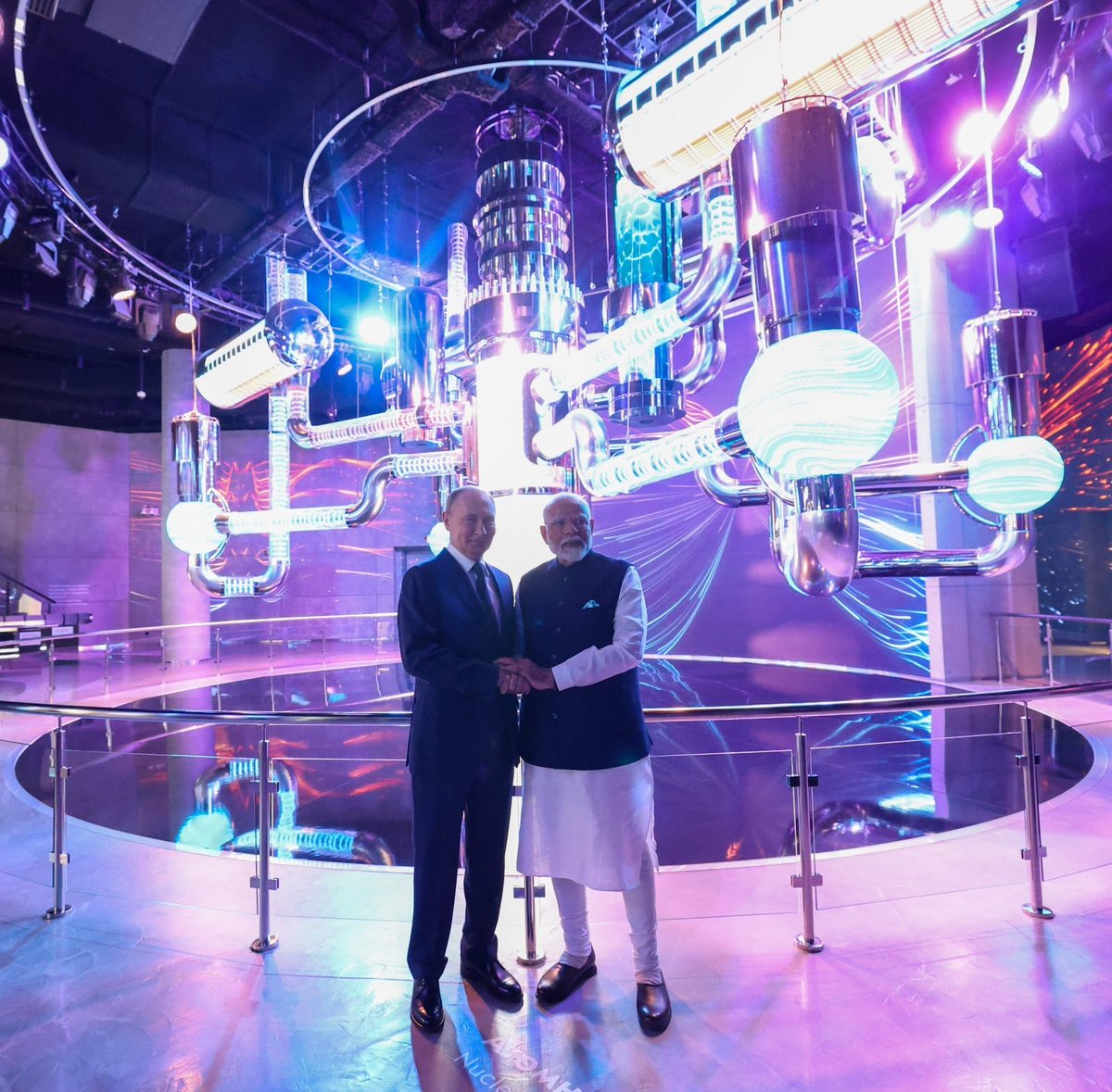 narendramodi's tweet photo. Visited the Atom Pavilion with President Putin. Energy is an important pillar of cooperation between India and Russia and we are eager to further cement ties in this sector. https://t.co/XpLLxrYVQ0