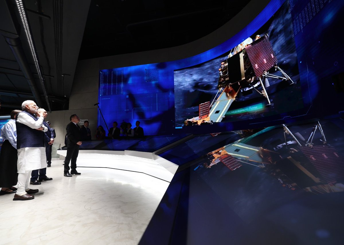 narendramodi's tweet photo. Visited the Atom Pavilion with President Putin. Energy is an important pillar of cooperation between India and Russia and we are eager to further cement ties in this sector. https://t.co/XpLLxrYVQ0