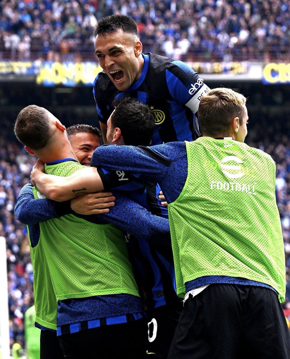 hugoreyes tweet media