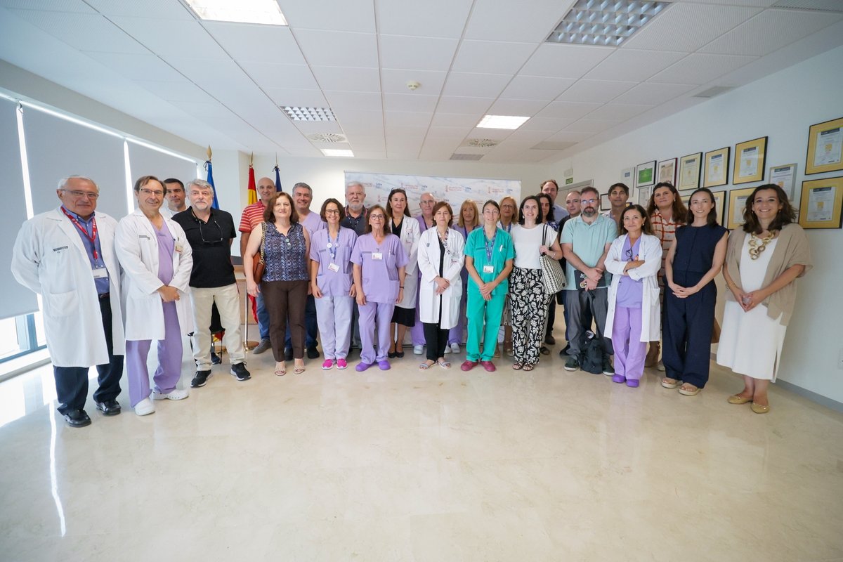 HospitalLaFe's tweet photo. 🏥 Un equipo de profesionales del Hospital Gregorio Marañón han visitado hoy nuestras unidades de críticos tanto de adultos, como de niños y neonatos para conocer las aplicaciones informáticas que utiliza el @HospitalLaFe en beneficio de la atención a nuestros pacientes críticos. https://t.co/ye0VA5lYzJ