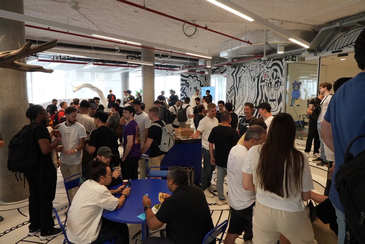 berachaindevs's tweet photo. Beracademy day 1 off to a great start! Join us for happy hour 3-5pm at Silver Square Brussels. 

Register for day 2 to learn all about PoL: https://t.co/oi533OKCIB 

ooga booga https://t.co/PwdmTi6Rw2