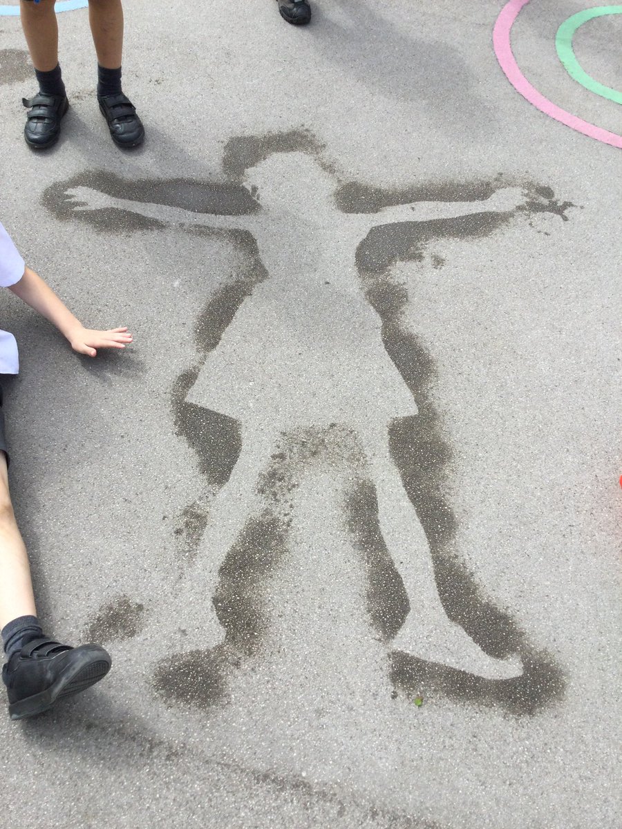 BollinPrim1MP's tweet photo. Creating rain shadows in outdoor art @BollinPrim1D https://t.co/J2H6tpHp30