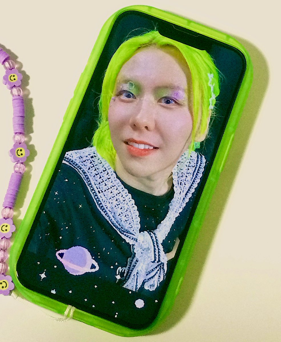 ついにワイのスマホケースに藤澤の髪色が追い付いてきたことをお知らせ