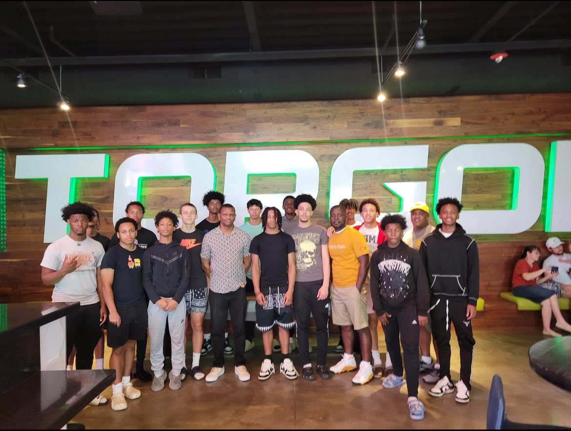 DTDAWGSBBALL's tweet photo. Well, Well, Well Looks whose back🐶

 Our boys finished Summer League play with a 22-7 record. We still have ways to go, but I'm excited about where we are headed. One step at a time. 

See yall in the Fall!!!!!

#WeAreDthib https://t.co/FNFLSgGM1e