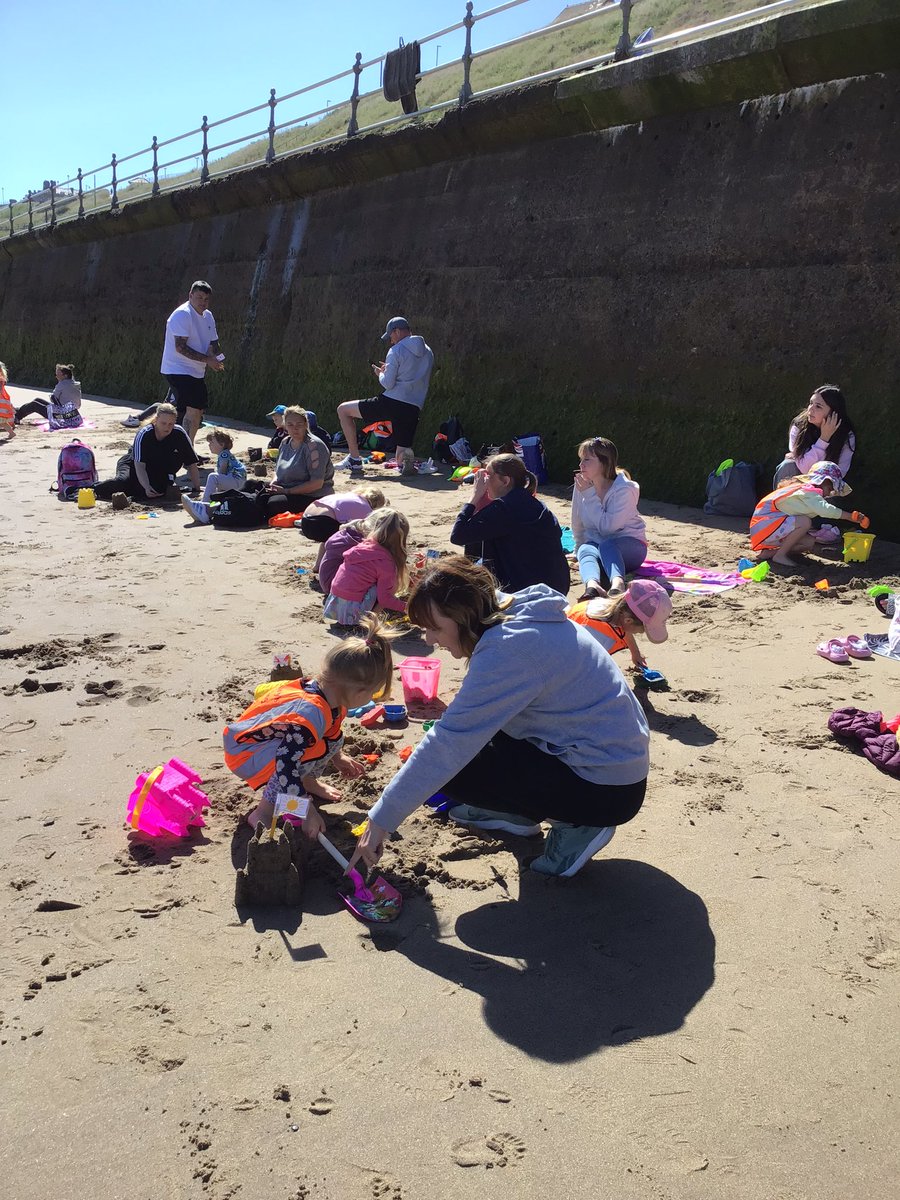 EastWhitbyPA's tweet photo. And then we had a fabulous time on the beach #eastwhitbyeyfs #eastwhitbypersonaldevelopment https://t.co/icXt5KEbwU