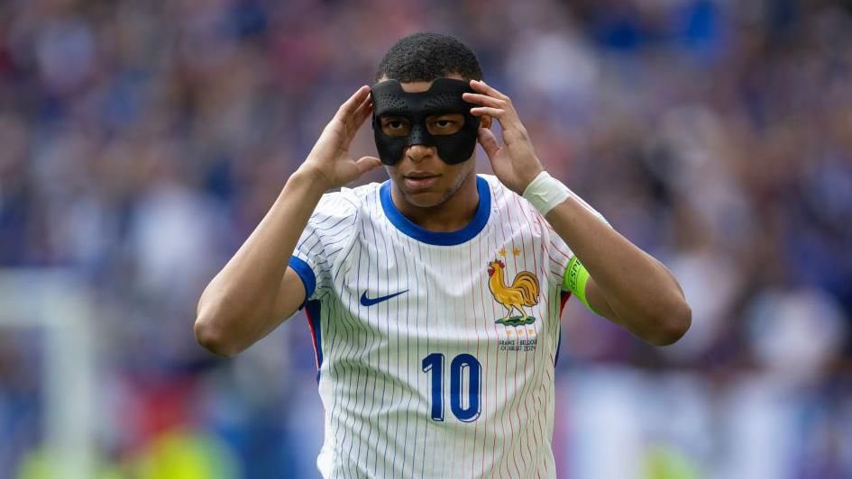 𝗚𝗜𝗩𝗘𝗔𝗪𝗔𝗬: If Lamine Yamal or Kylian Mbappe score ANYTIME during Spain vs France, we will giveaway any football shirt of your choice. 🔥🔥🔥

To have a chance to win do the following:

1⃣ Retweet this tweet.
2⃣ Follow this account.