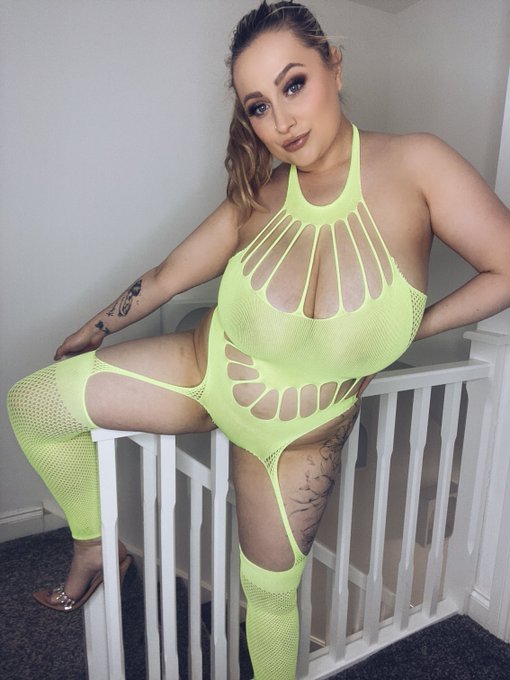 Come to my Free OF right now 🤤 https://t.co/NQbgxatPgq https://t.co/UQqWyUYaQh