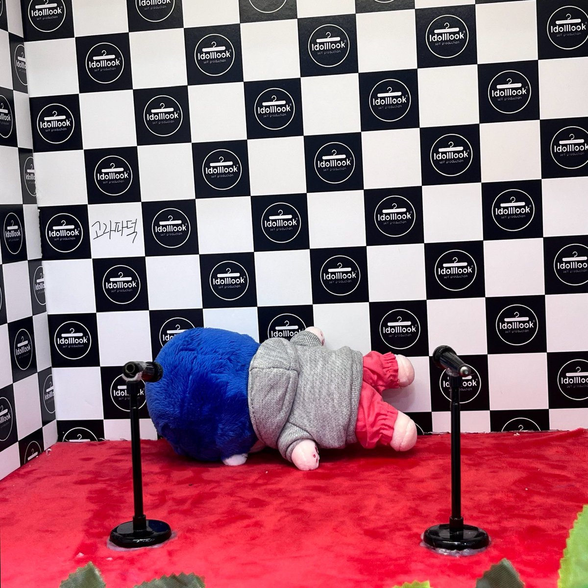 peterfan95's tweet photo. #종복아_반가워
#종업아_우리종복이잘키워보자 
#문종업 #moonjongup

종복아,                                                   웅 
노래 안불러?                                   부끄러워 https://t.co/uoi3h8VUzs
