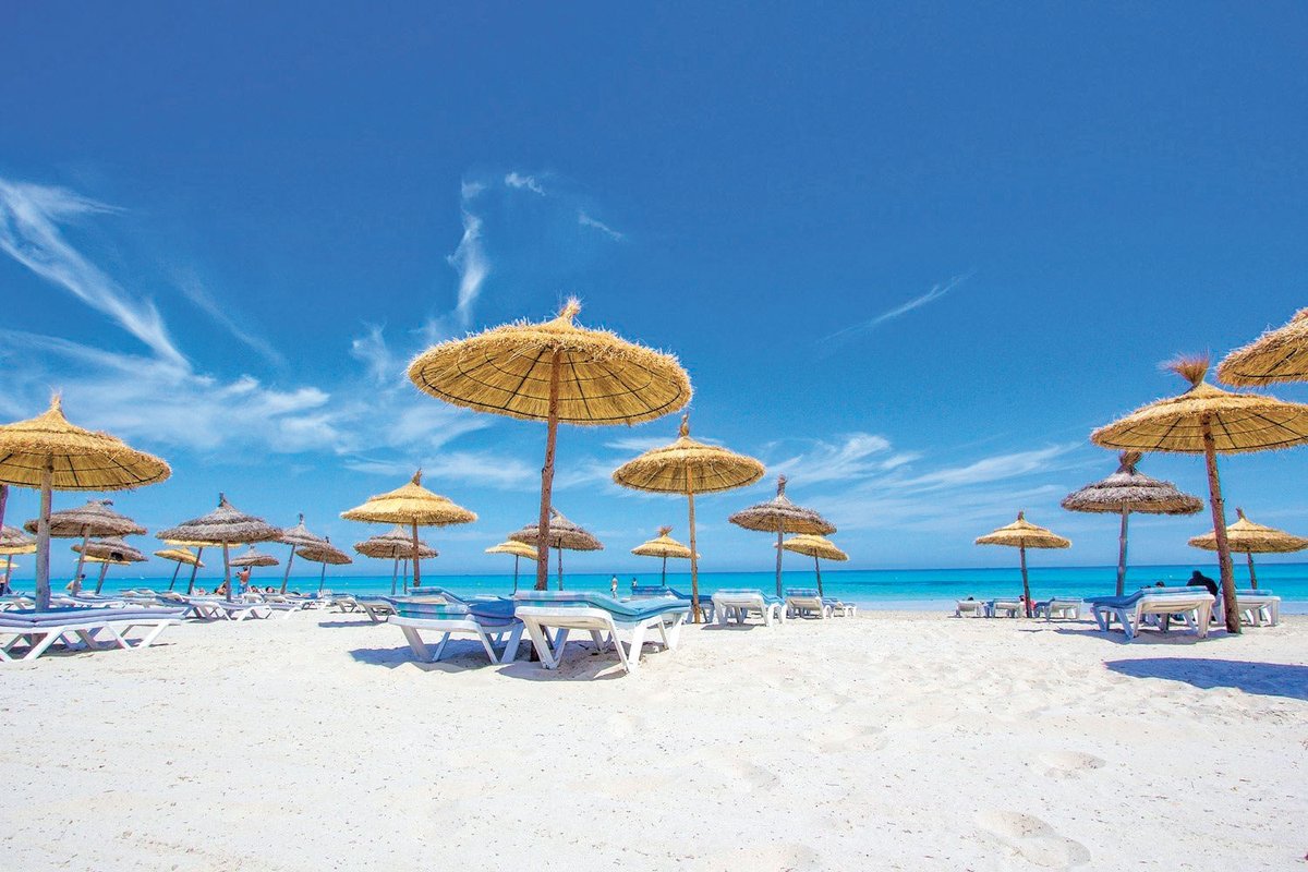 TunisiaOn's tweet photo. #Kelibia #KelibiaBeach #CristalWater #WhiteSand #Tunisia #Tunisie #Summer #Summer2024 #Love #LoveIsInTheAir @TunisiaOn https://t.co/JmjiQgotwU